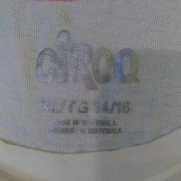 Rainbow Tribal Pattern Heart T-shirt - Picture 3 of 3